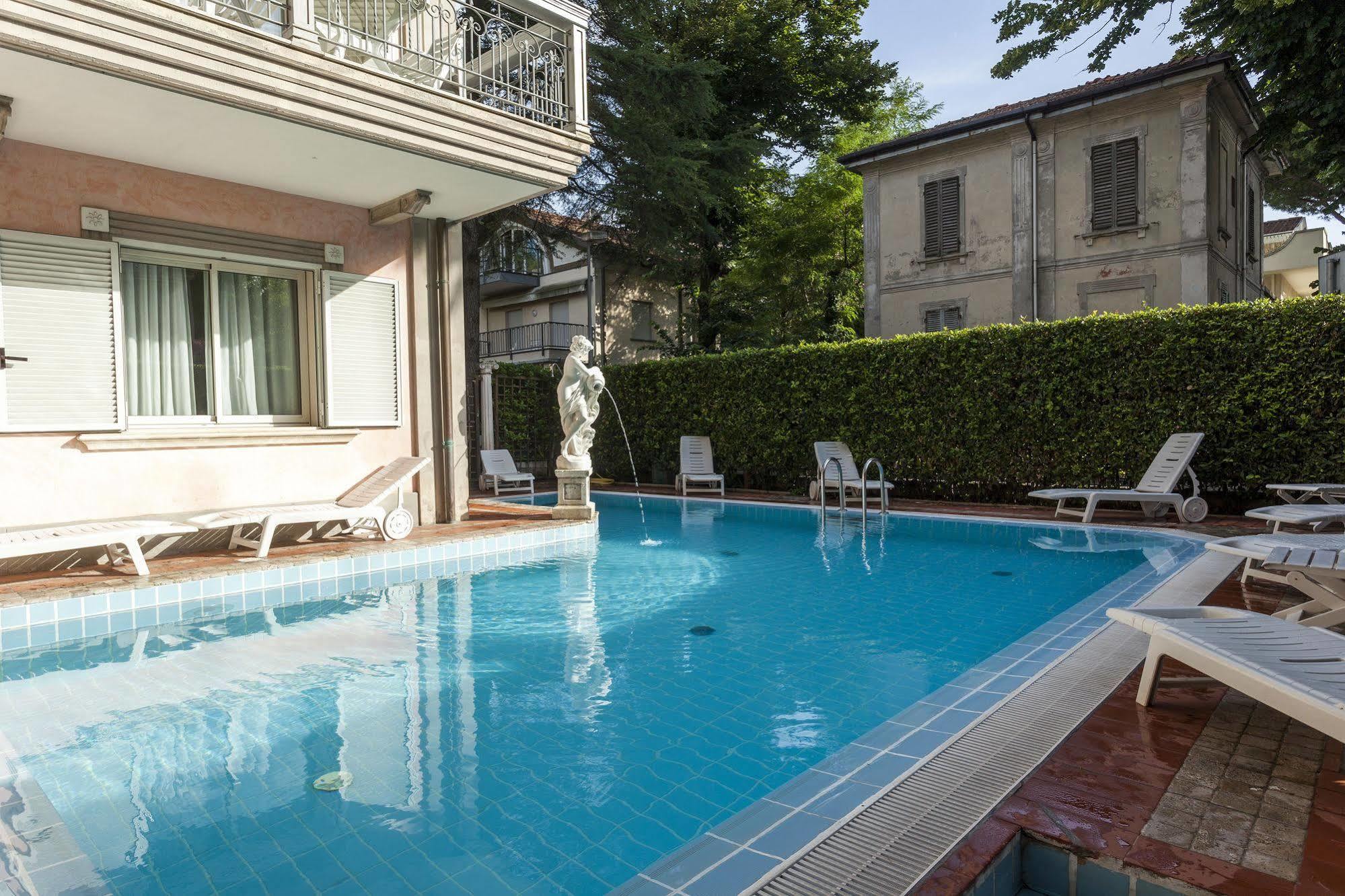 Residenza Villa Lidia Riccione Buitenkant foto